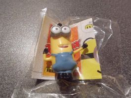 Chips-Figur Minion mit schwarzen Haaren