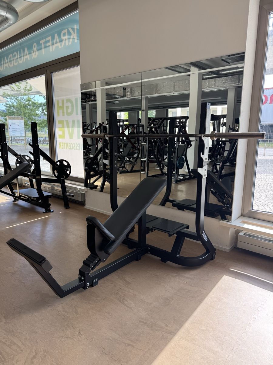 Hometrainer: Technogym Olympic Incline Bench – Usato da Wallisellen venduto da witzigs 2