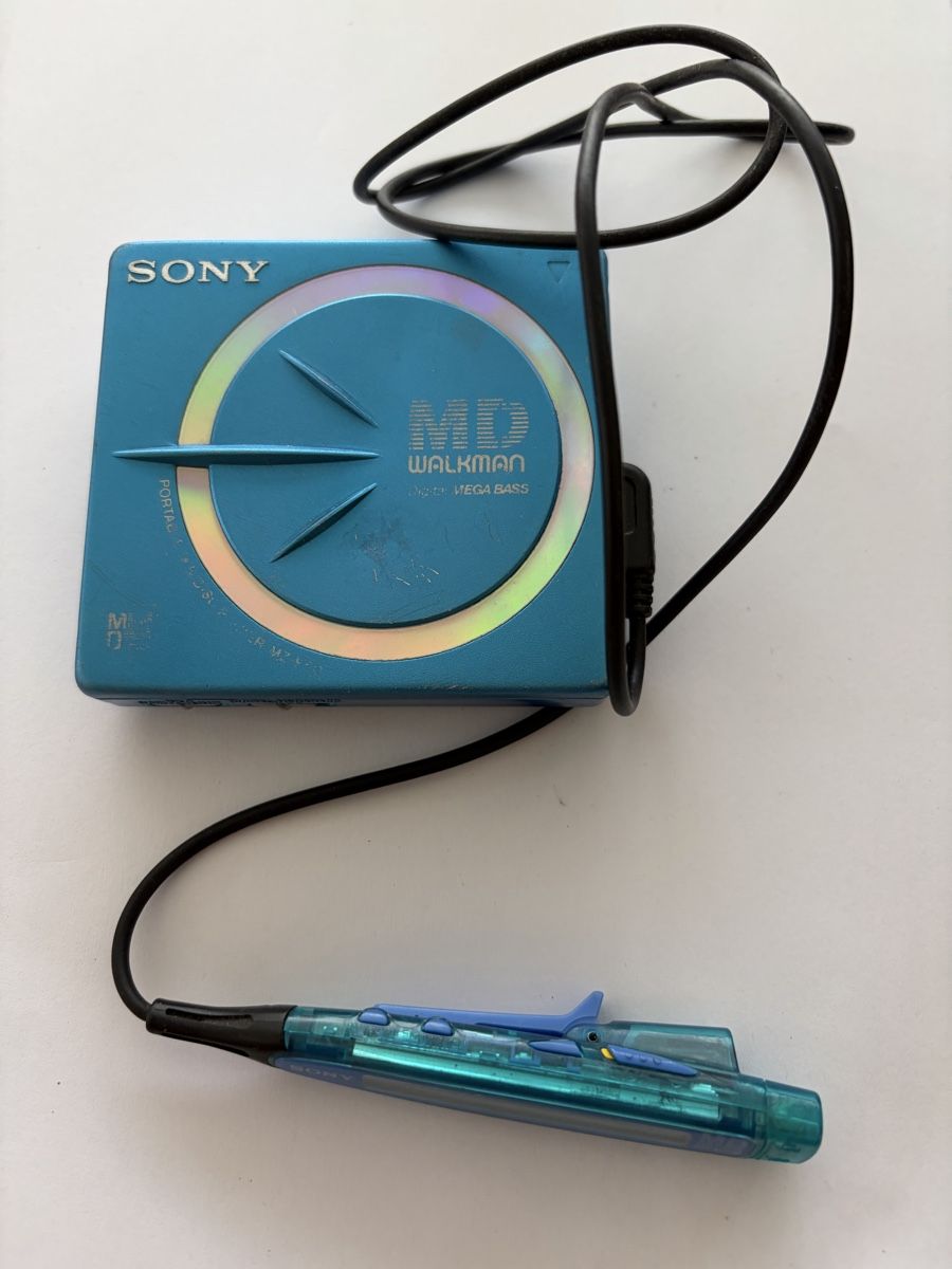 Sony Minidisques: lecteur Sony MD Walkman MZ-E60 – D'occasion à Echallens par JAR69