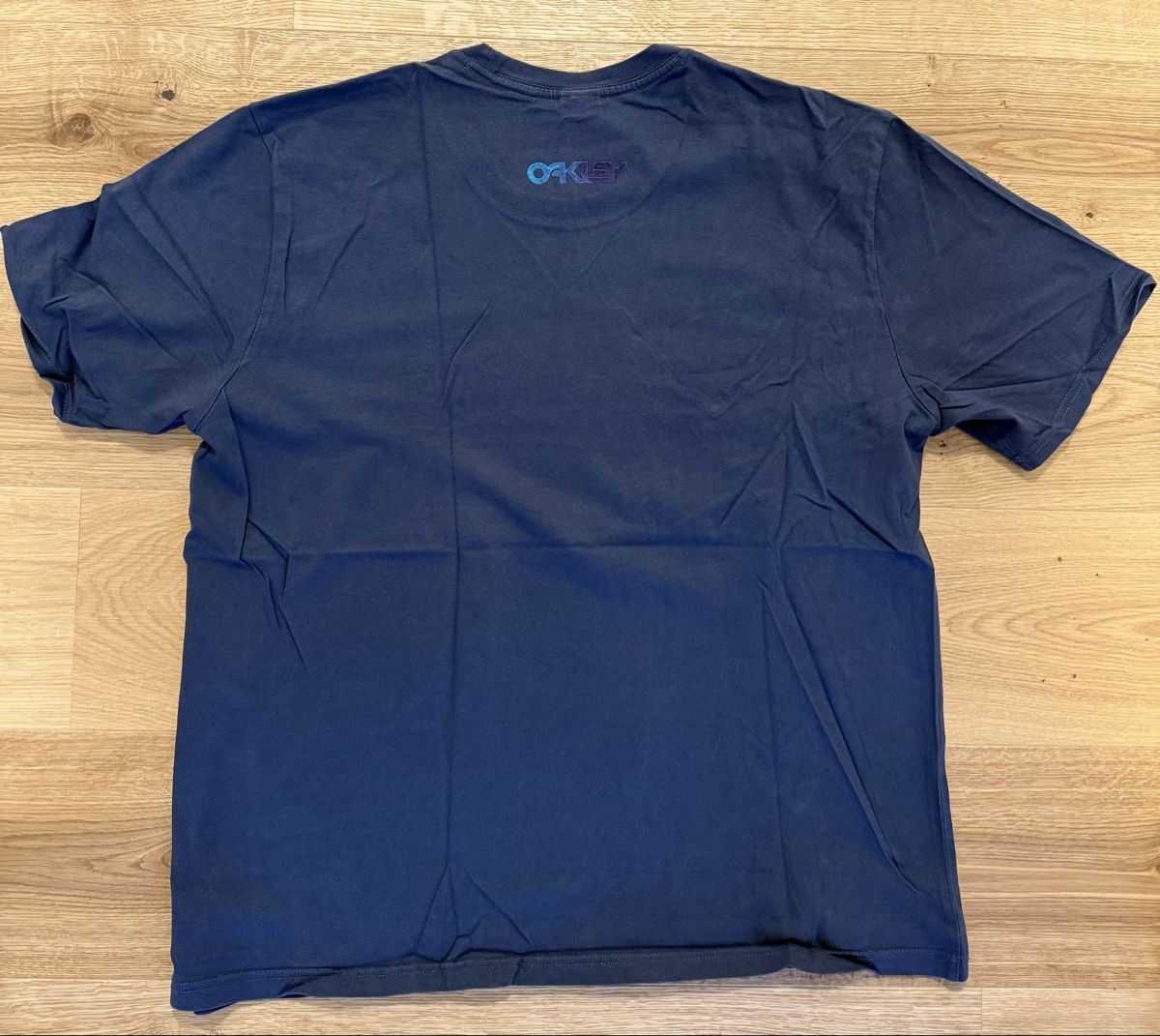 Oakley T-shirt: OAKLEY T-SHIRT XL – Usato da Grächen venduto da Range725 2