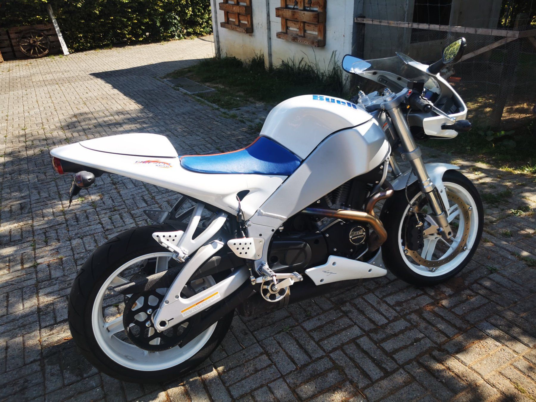 Buell Strada: Moto Buell – Usato da La Chaux-de-Fonds venduto da miami-vice1985