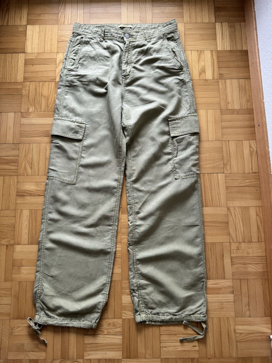 Esprit Pantaloni: Leichte Hose Esprit lindengrün 36 – Usato da Luzern venduto da kun_2nm8 2