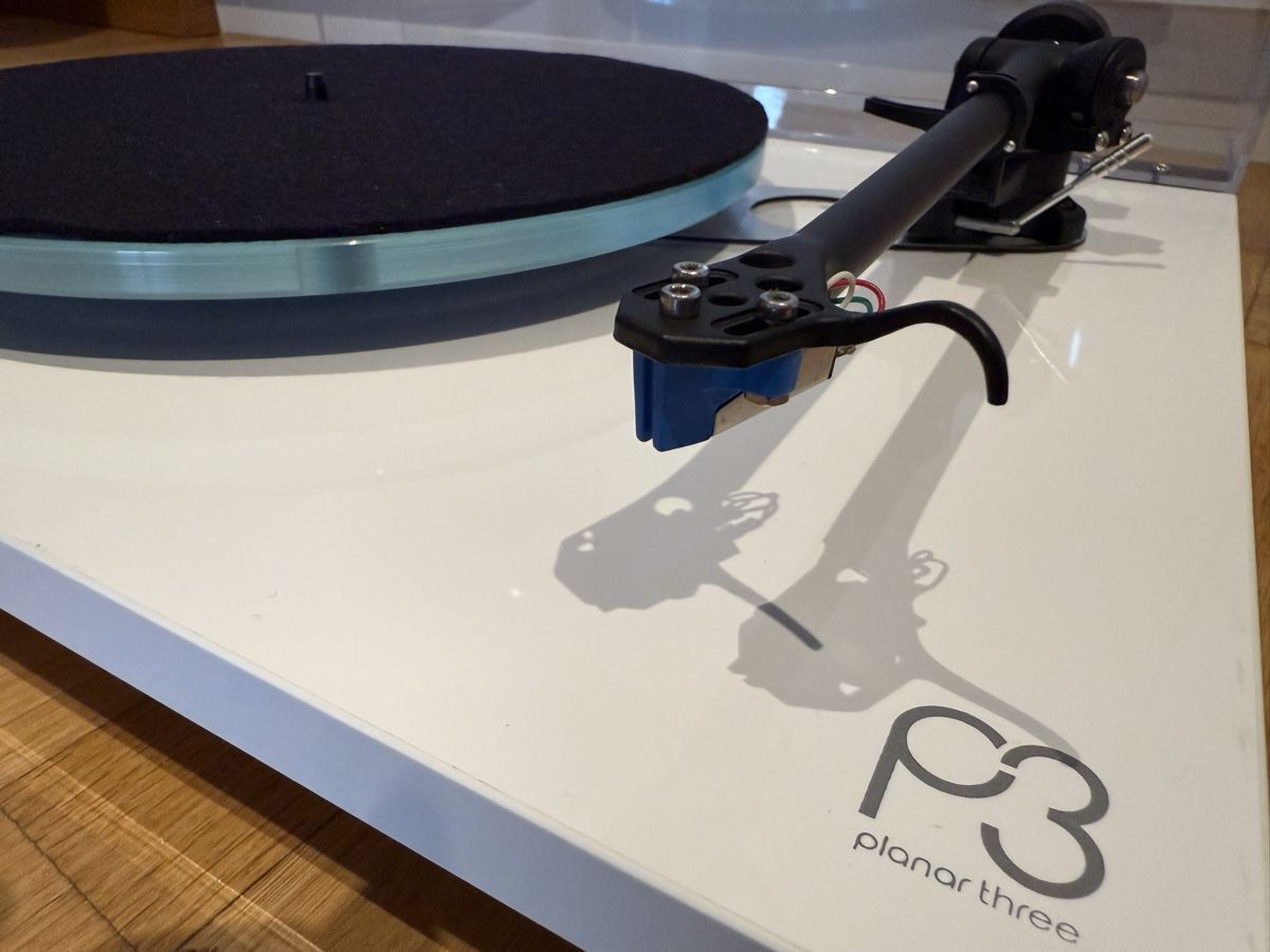 Rega Giradischi: Rega Planar P 3 mit Elys 2 – Usato da Luzern venduto da drt_p7b9 1