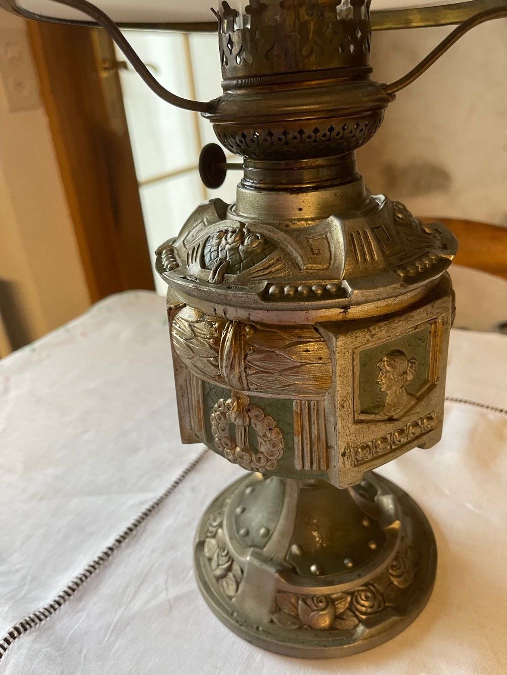 Lampen: Antik Petrollampe - lampe à pétrole ancienne – Gebraucht aus La Croix (Lutry) von Sporades 1