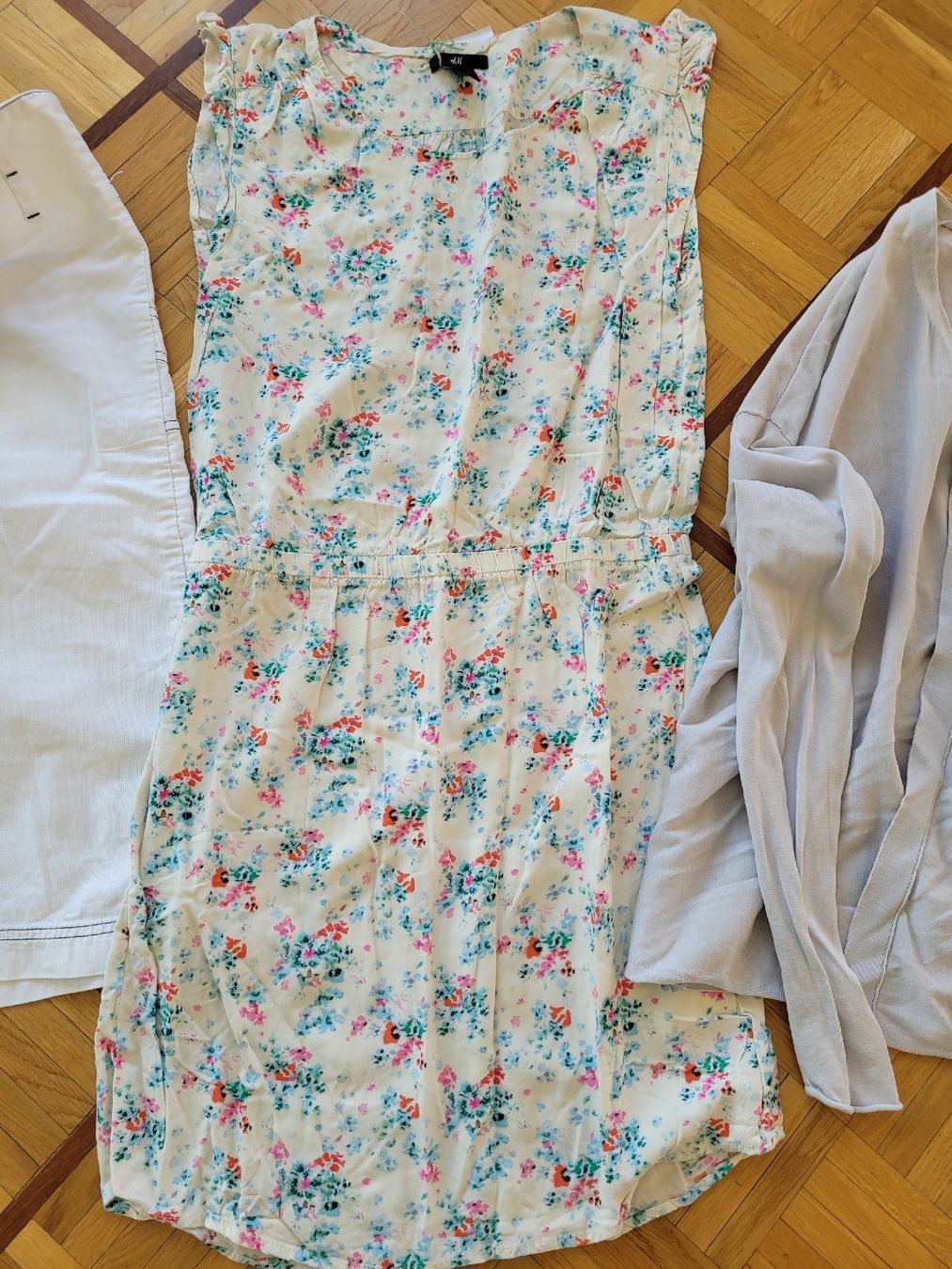 Kleiderpakete: Kleiderpaket Set Sommer Kleid Rock Strickjacke Gr. 36 – Gebraucht aus Genève von inu_ln6m 3