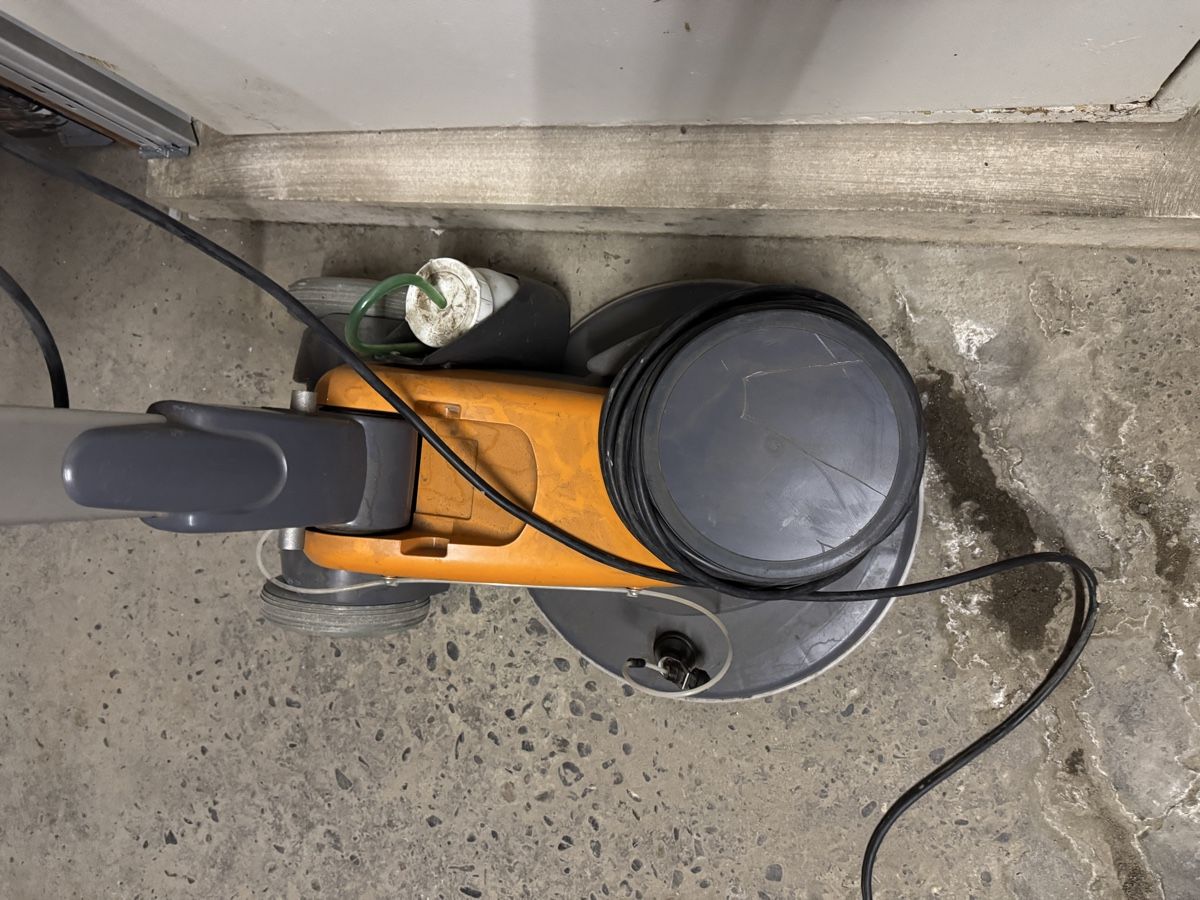 Tutte le macchine: Taski ergodisc 165 Einscheibenmaschine - Top Zustand! – Usato da Staad SG venduto da FaMo-moto 2