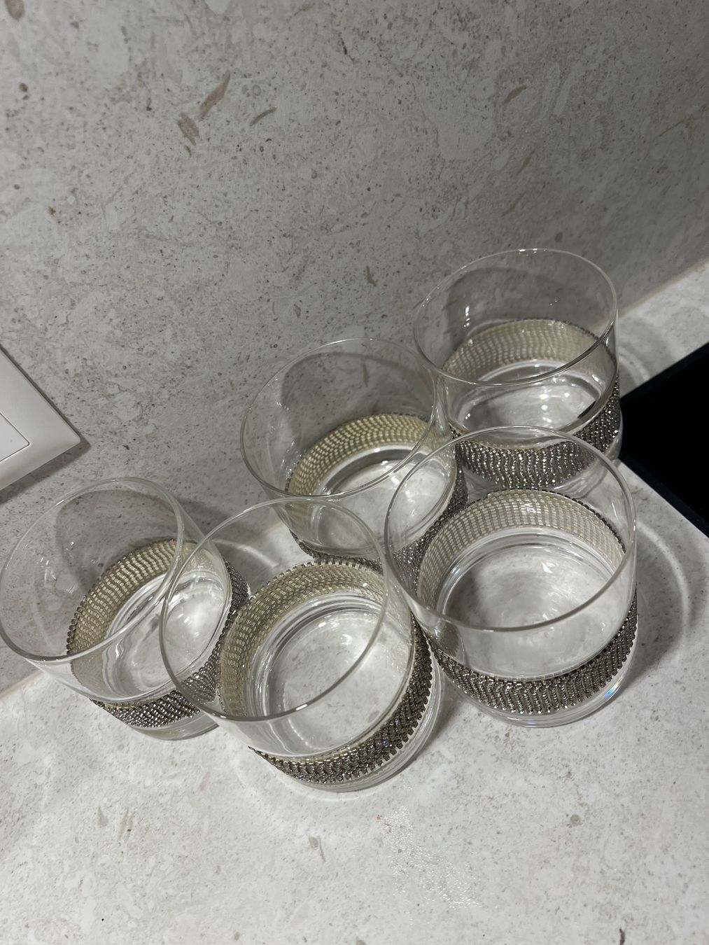 Gläser: 5 glasses with crystal details – Gebraucht aus Thalwil von Donna111 1