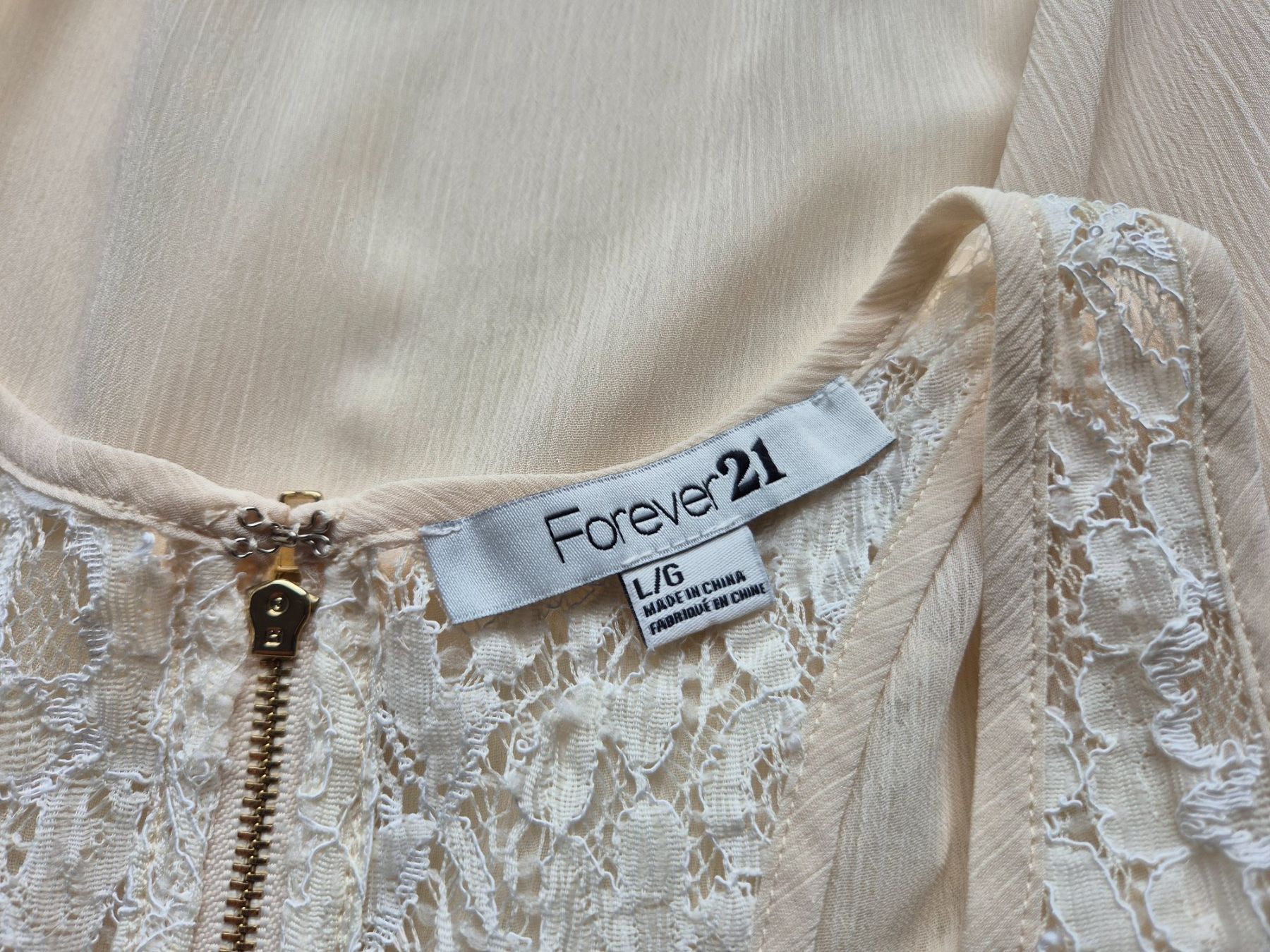 Top: FOREVER 21 boho feen top spitzen sheer  beige  Grösse L – Usato da Niederweningen venduto da Obson 4