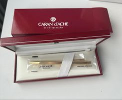CARAN d'ACHE 0898.488 ECRIDOR bille RETRO doré