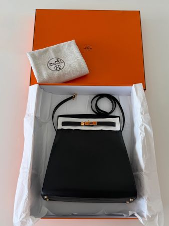 Hermès Kelly Sport schwarz sellier  Box Calf wie neu mit Box