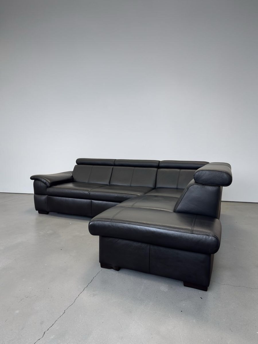 Sofas: Ecksofa aus echtem Leder, schwarz, mit Bettfunktion – D'occasion à Fehraltorf par Sofalab.swiss 2