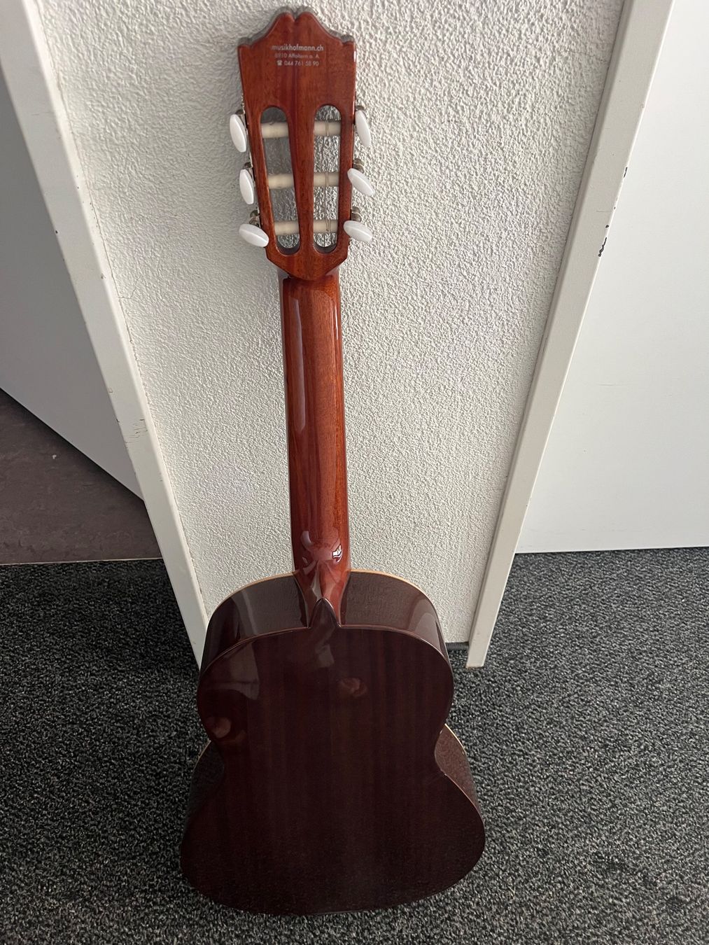 Strumenti musicali: Spanische 1/2 Gitarre der Marke Cuenca – Usato da Hochdorf venduto da Brandnew 2
