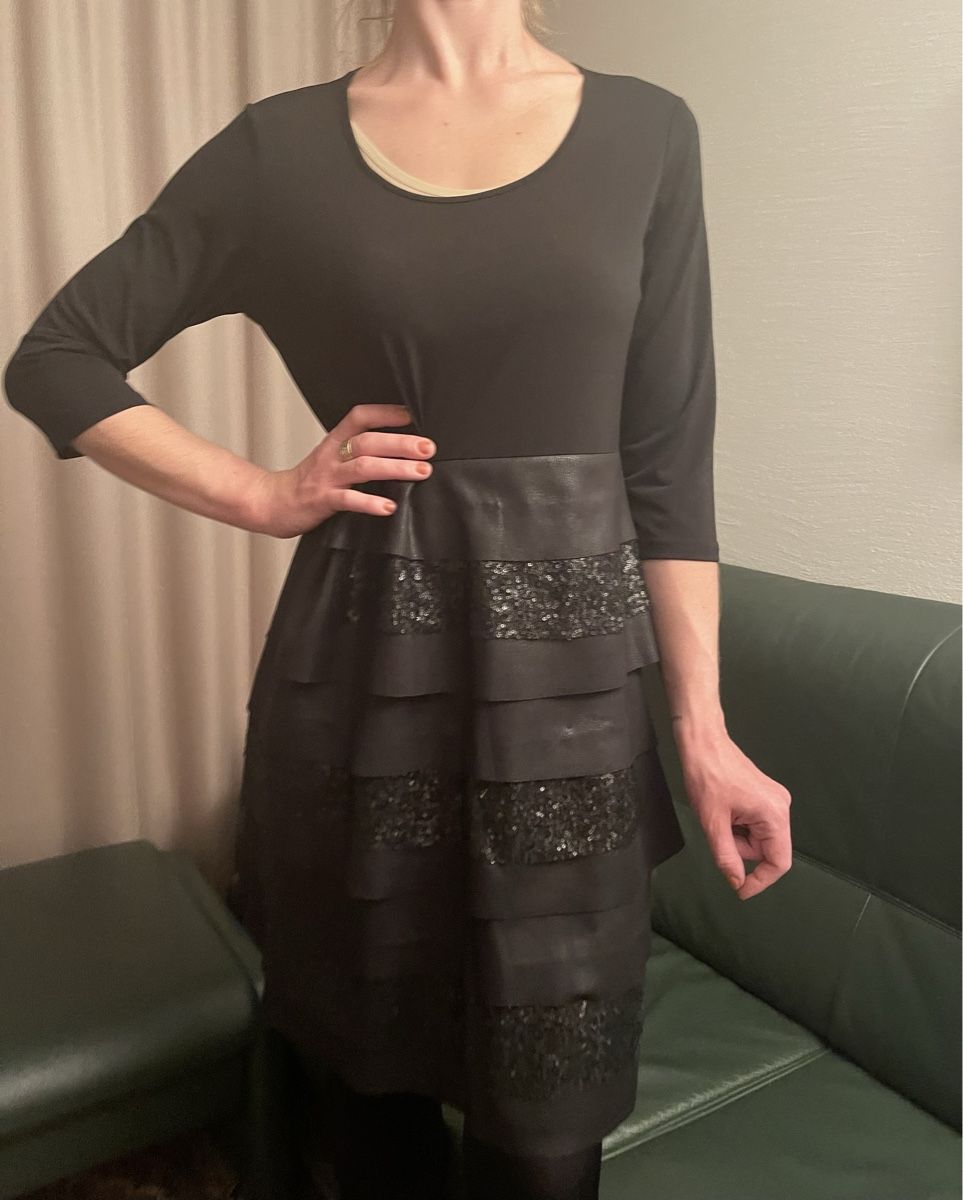 Vestiti: Vestito da sera nero con paillettes e similpelle-M/L – Nuovo (secondo la descrizione) da Gordevio venduto da LanaZimm