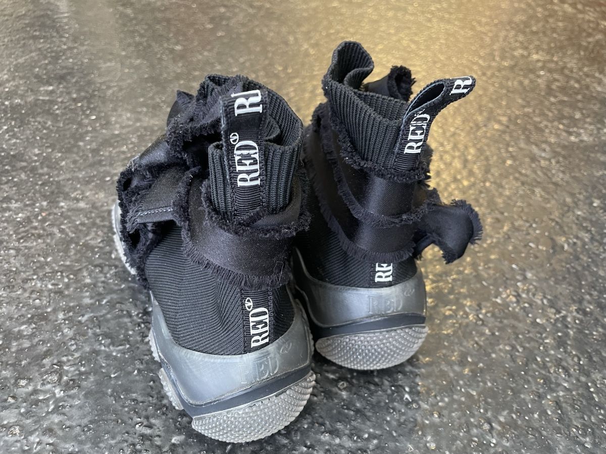 Valentino Damenschuhe: Red Valentino Stoff Turnschuhe schwarz – Gebraucht aus Windisch von rascale 1