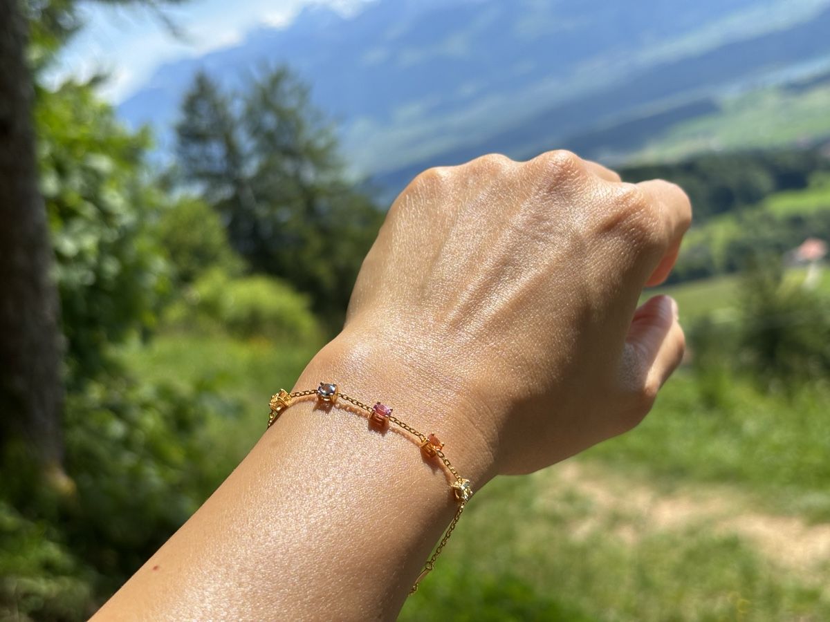 Armbänder & -reifen: Bracelet sapphire with gold 18k – Neu und originalverpackt aus Rapperswil SG von Gemstonebyyo 2