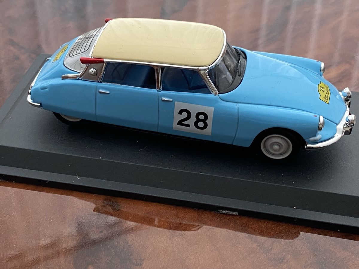 Modellini d'auto: ID 19 Rallye Liege - Sofia - liege.  1962 – Usato da St. Margrethen SG venduto da Alfista_159 4