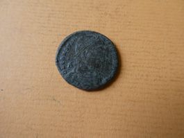 uralte Bronzemünze  23 mm     4.68 g