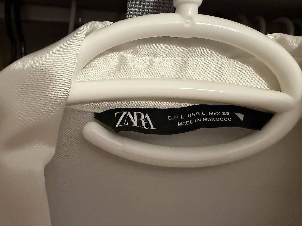 Zara Camicette: Chemisier Zara – Usato da Uetliberg venduto da adrenalhyn 1