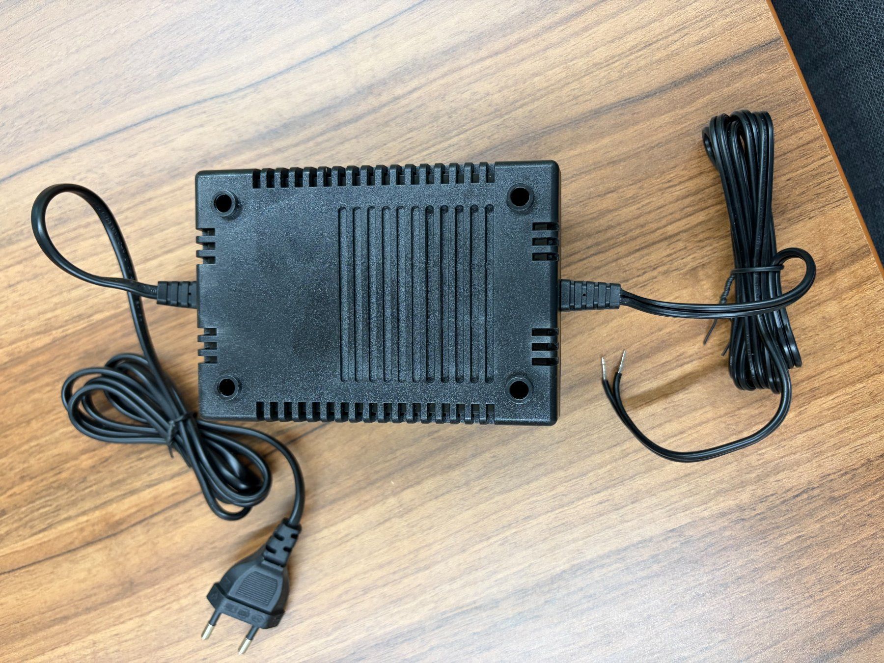 Unità & Adattatore: AC Adaptor Teac 66 243000v – Nuovo (secondo la descrizione) da Hünenberg venduto da EET_Rampenverkauf 1