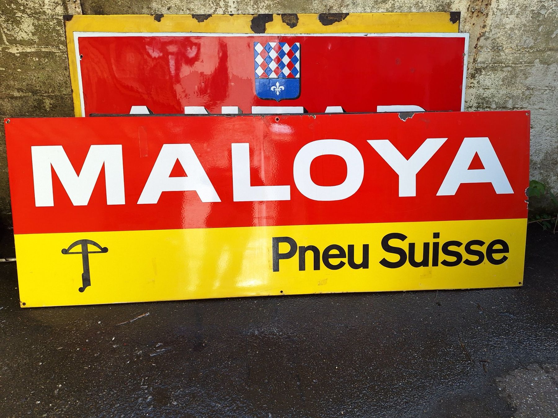 Insegne: XXXL Emailschild Maloya – Usato da Winterthur venduto da petrolch