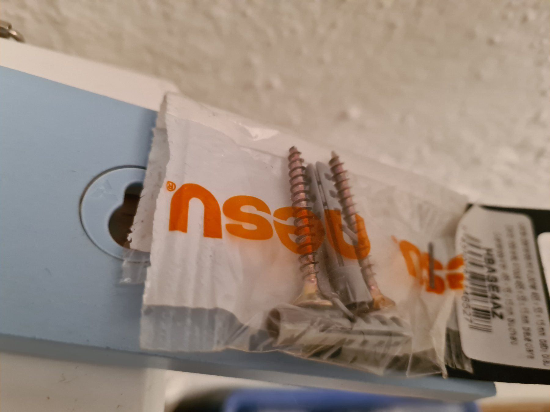 Garderobe: Garderobe Leiste 4er – Neu und originalverpackt aus Amriswil von used2use 2