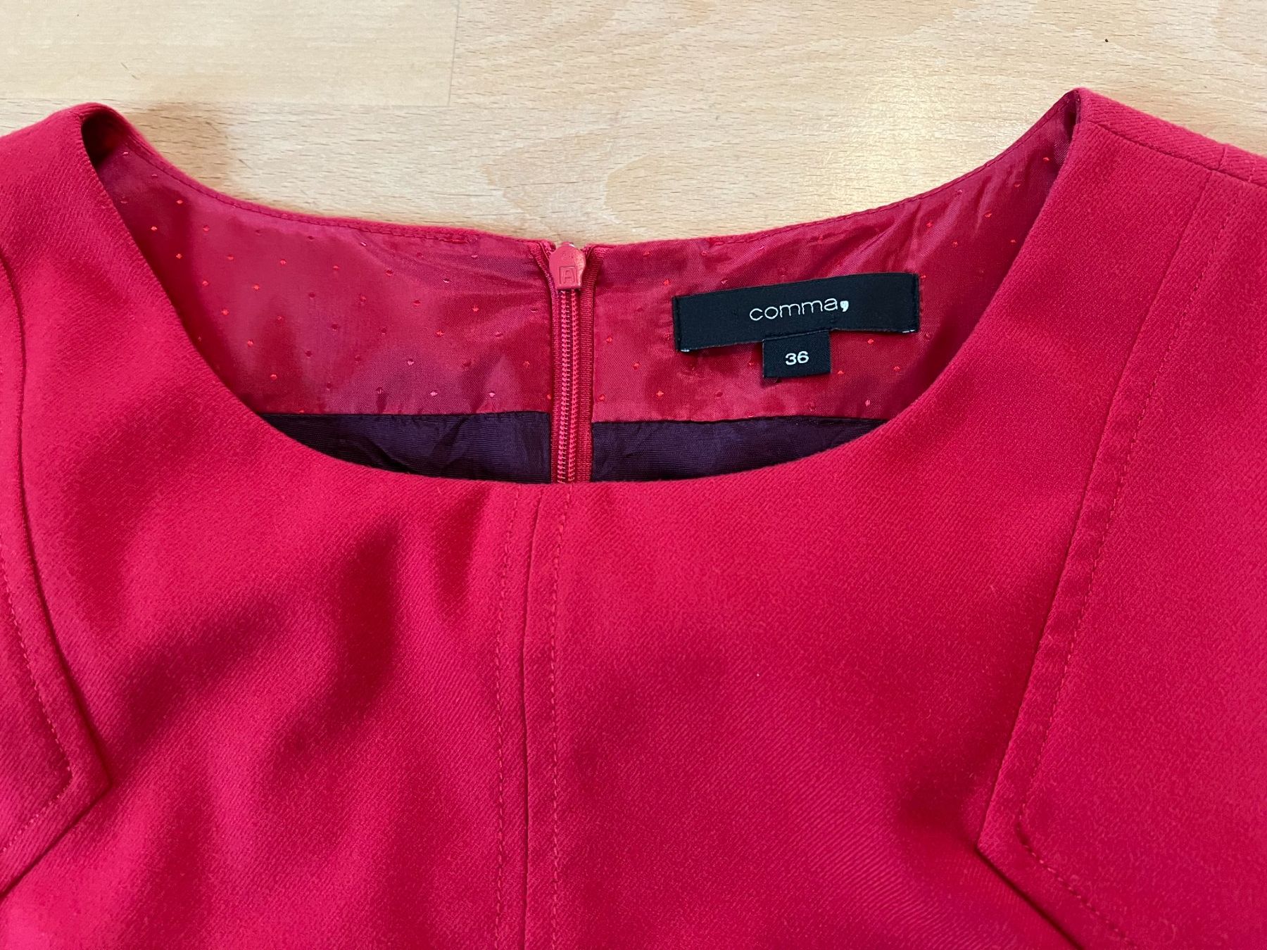 Comma Vestiti: Comma Damen Etui Kleid, Gr. 36, Rot – Usato da Worb venduto da farben20zauber