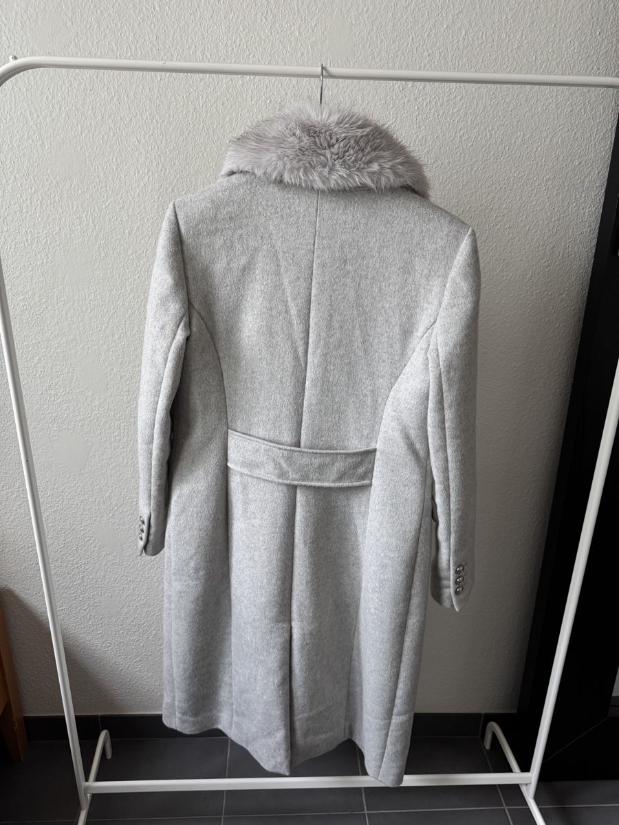 Mäntel: Elegant GUESS Light Gray Winter Coat – Gebraucht aus Genève von che_v9mq 4