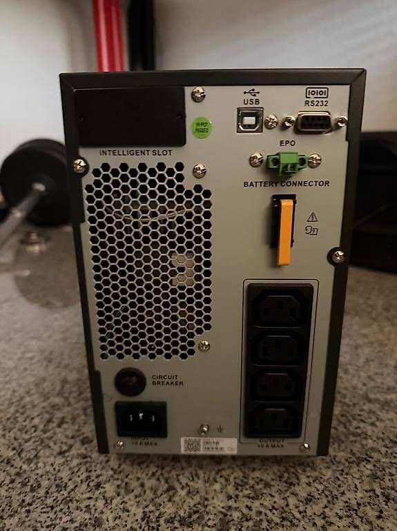 Componenti elettronici: APC USV 1800W/2000VA Online – Usato da Hitzkirch venduto da Milosz224 2
