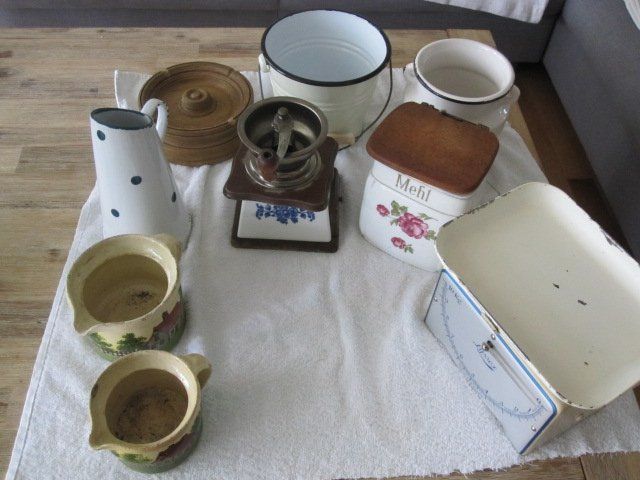 Tutte le decorazioni: Set  Antiquitäten – Usato da Ehrendingen venduto da salvi1995