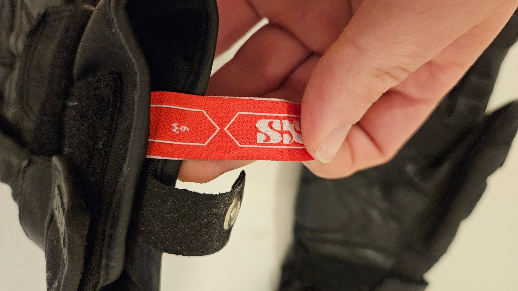 IXS Guanti & manicotti: Motorrad-Handschuhe IXS Grösse M – Usato da Männedorf venduto da egl_nfg9 2