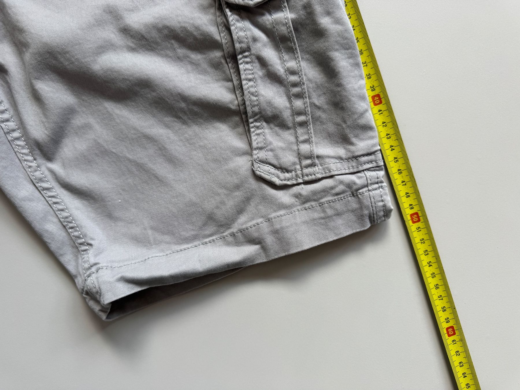 Pantaloni: Old Navy Cargo pants w32 bermuda 98% cotton 6 pockets – Usato da Neuchâtel venduto da _Easy_to_Find_ 4