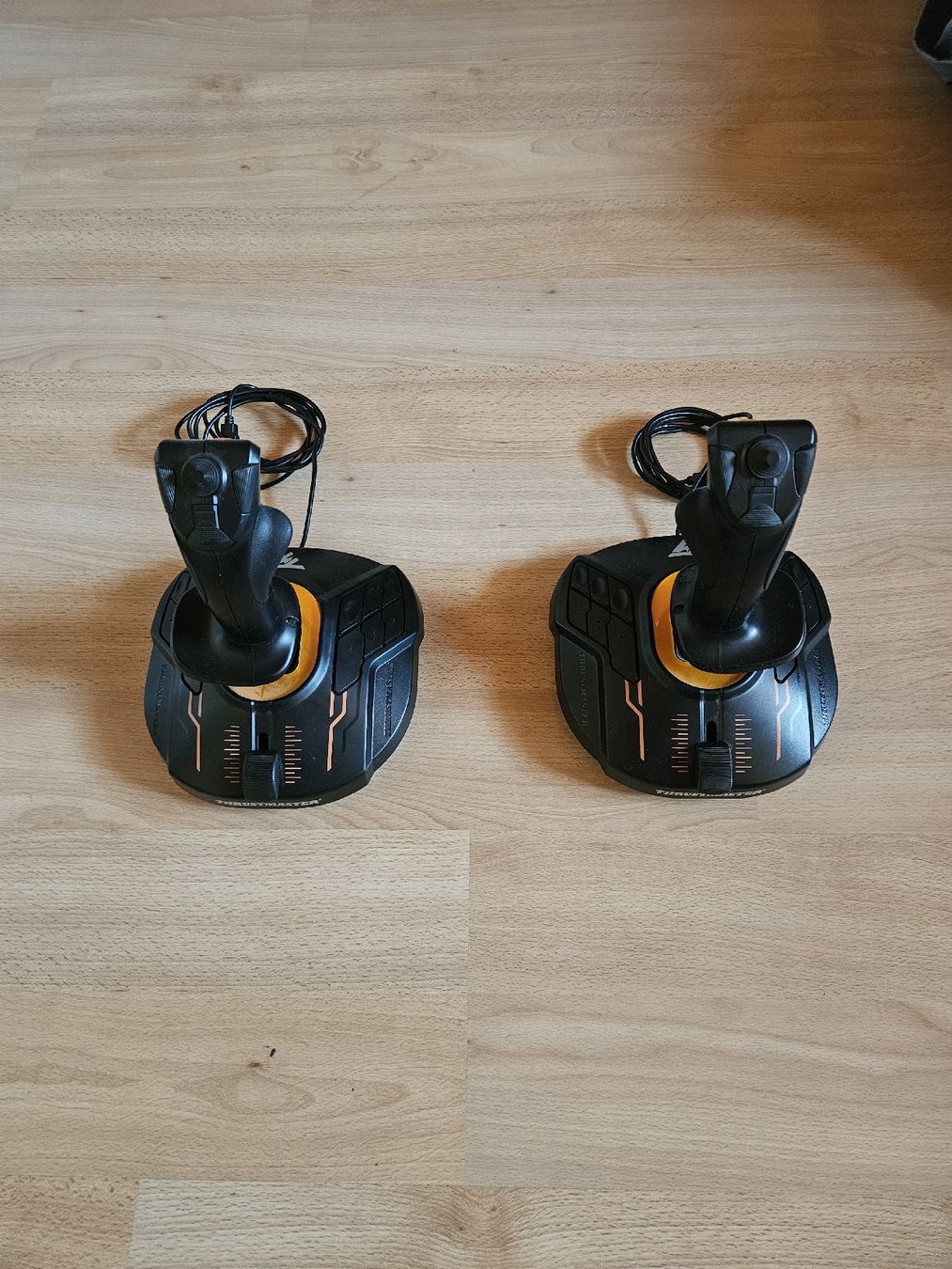 Thrustmaster Controller: Thrustmasters T1600 Joystiks – Gebraucht aus Blumenstein von Jon_k5xl