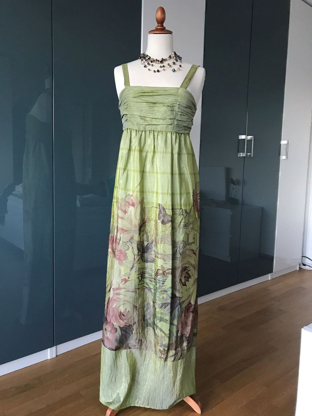 Kleider: 100% Seide Kleid 36S nie tragen – Neu (gemäss Beschreibung) aus Dübendorf von Levintreyer 2