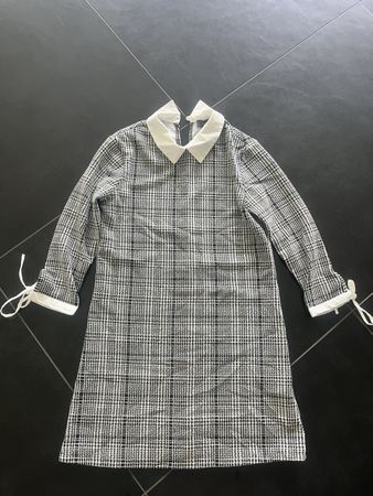 Schickes Kleid Primark, Grösse 34, kariert mit Kragen