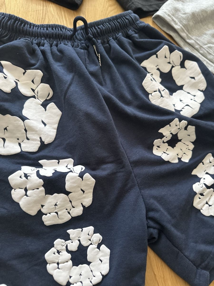Pantalons: Kurze Hose Grösse L – D'occasion à Erlinsbach SO par dikaan 2