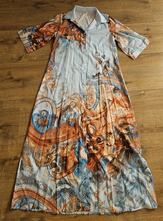 Standkleid lang, gemustert, blaue und orange Töne Grösse M
