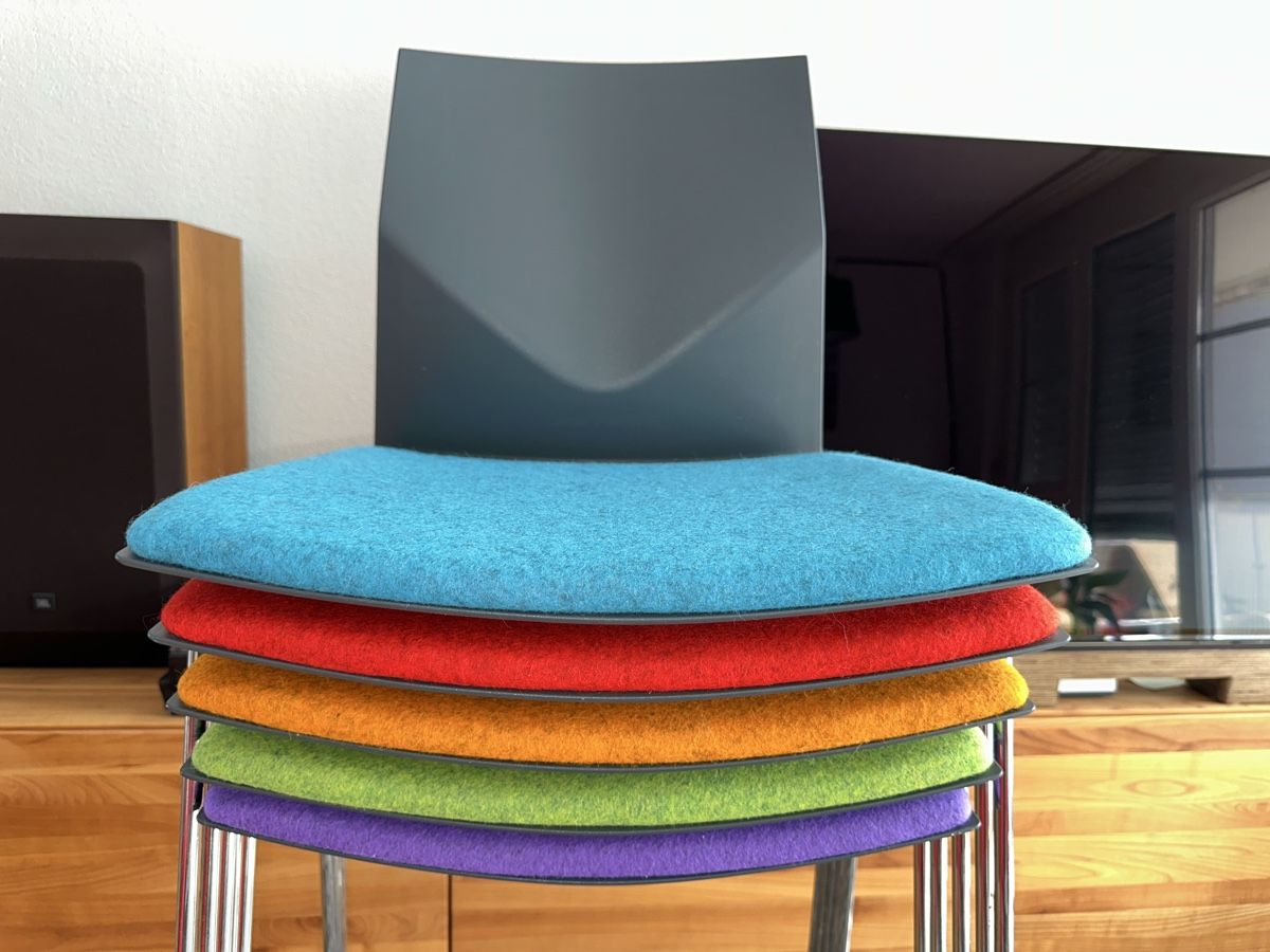 Sgabelli: FourCast Moderne Hocker Wolle Stapelbar – Usato da Kreuzlingen venduto da Bchicks 9