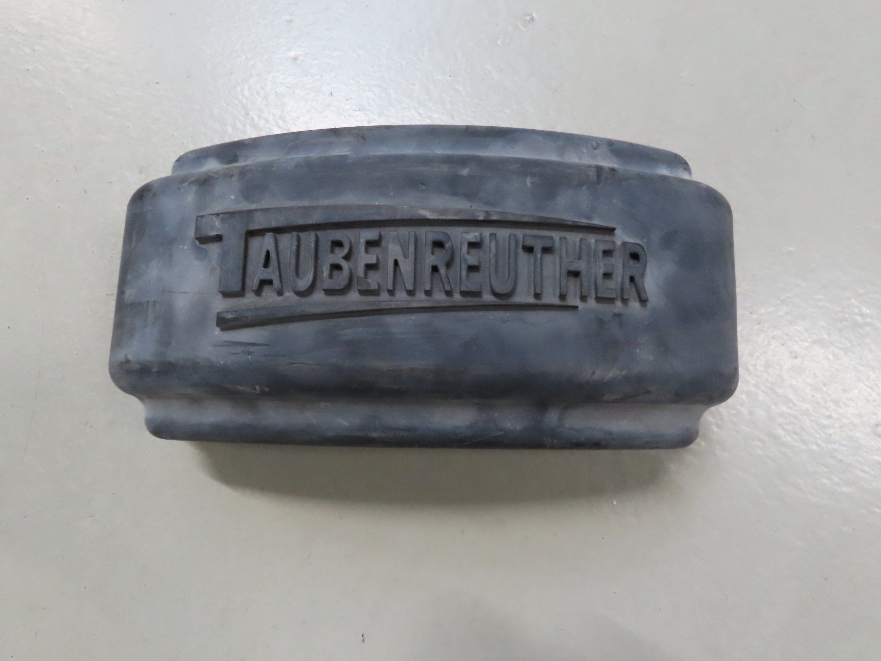 Finestre: Seilfensterabdeckung (Taubenreuther) – Usato da Alpnach-Dorf venduto da Hess-Automobile