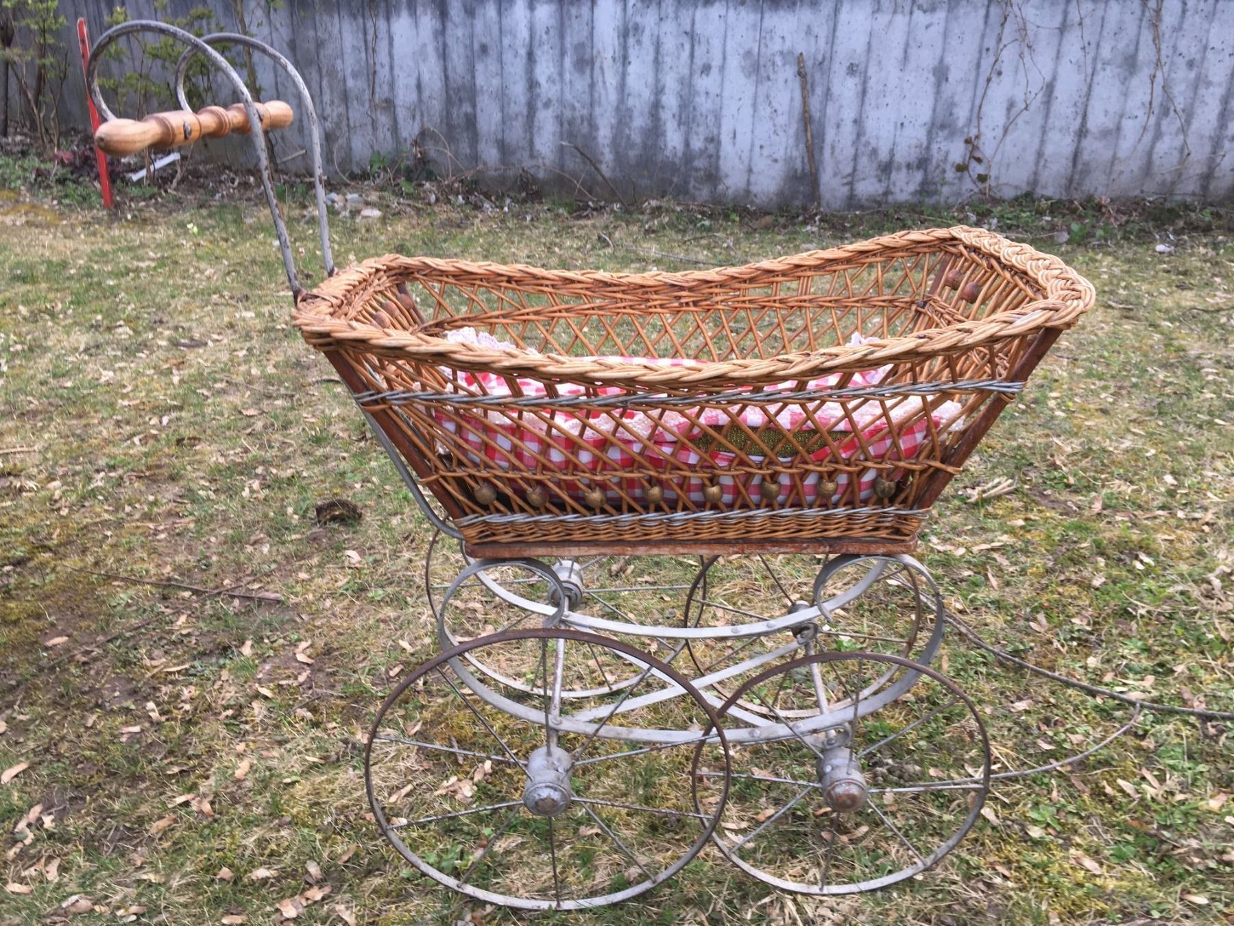 Carrozzine per bambole: Puppenwagen antik – Usato da Zürich venduto da ylluw50 2
