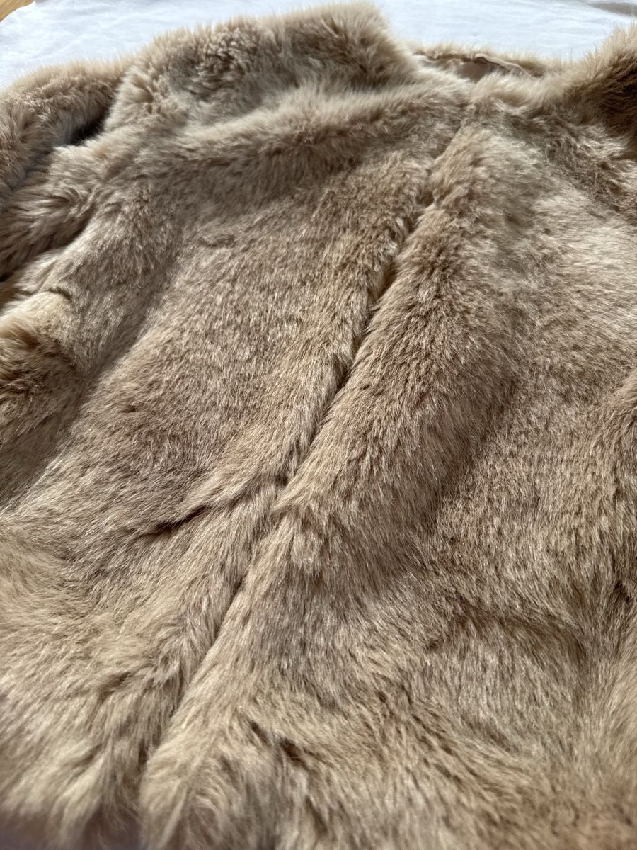 Jacken: PULL&BEAR Kunstfelljacke Beige (Gr. XXS)  – Gebraucht aus Schüpfheim von lil_5jzb 3