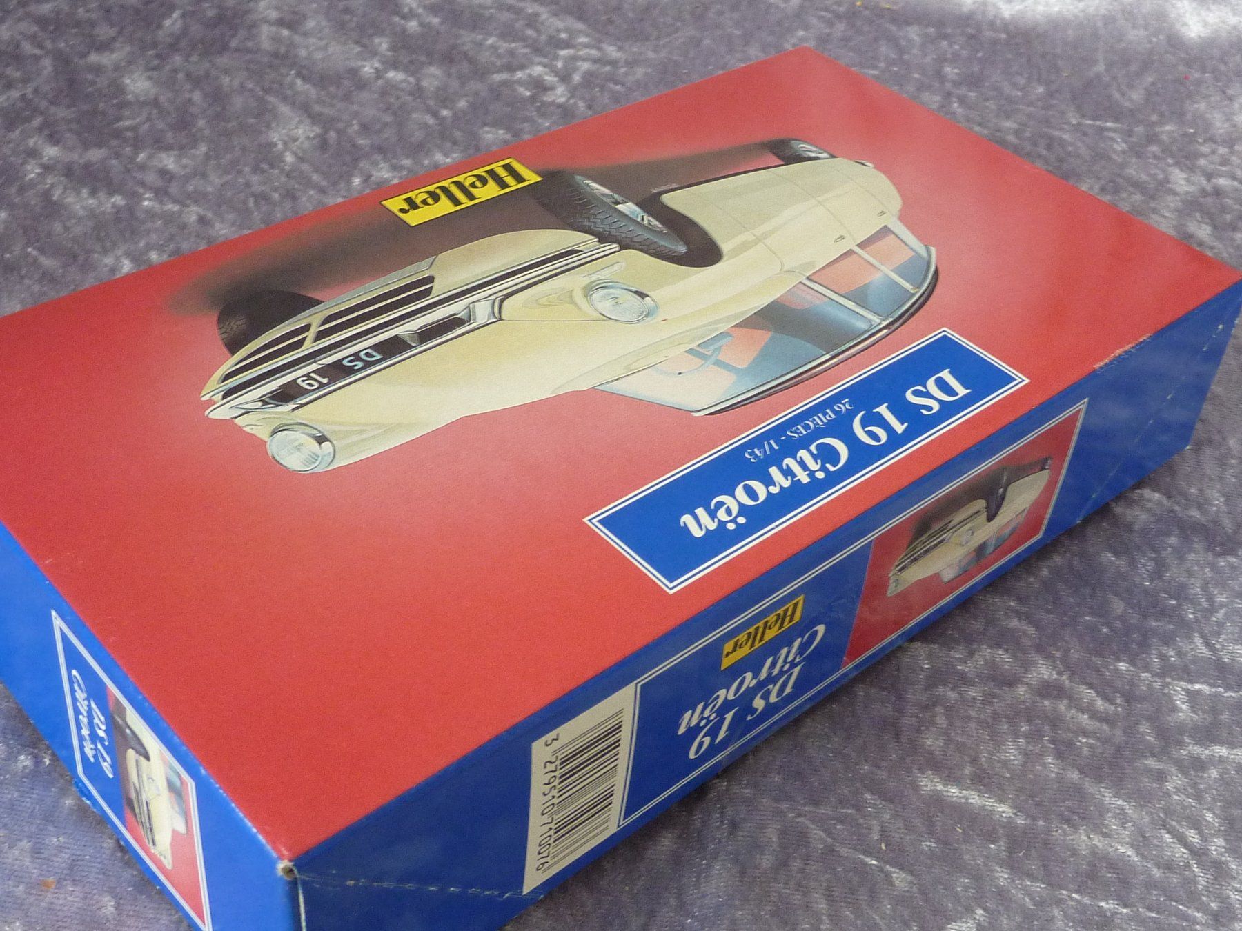 Citroën Modellini d'auto: Citroen DS 19 Heller  1:43 – Nuovo e nell'imballaggio originale da Dürrenäsch venduto da modellautos4you 2