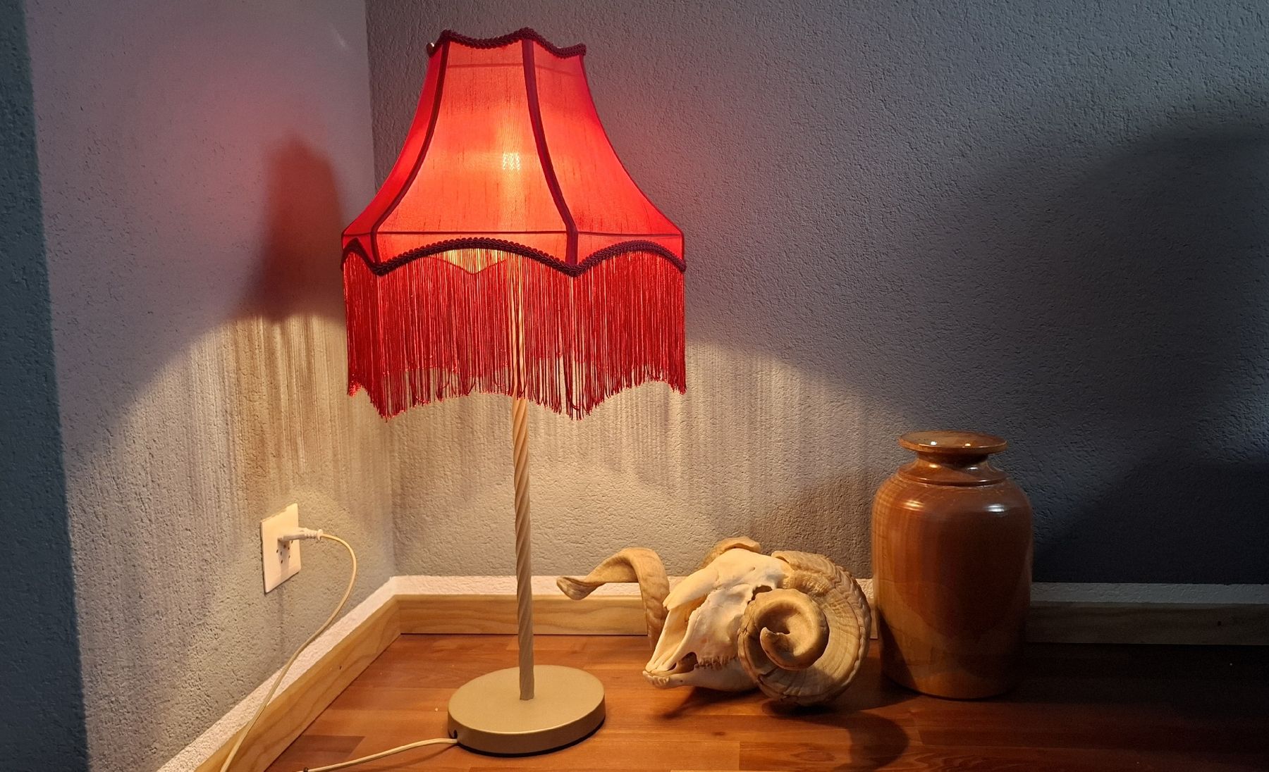 Lampes: Viktorianische Stehlampe mit Fransen – D'occasion à Winterthur par lodidodi