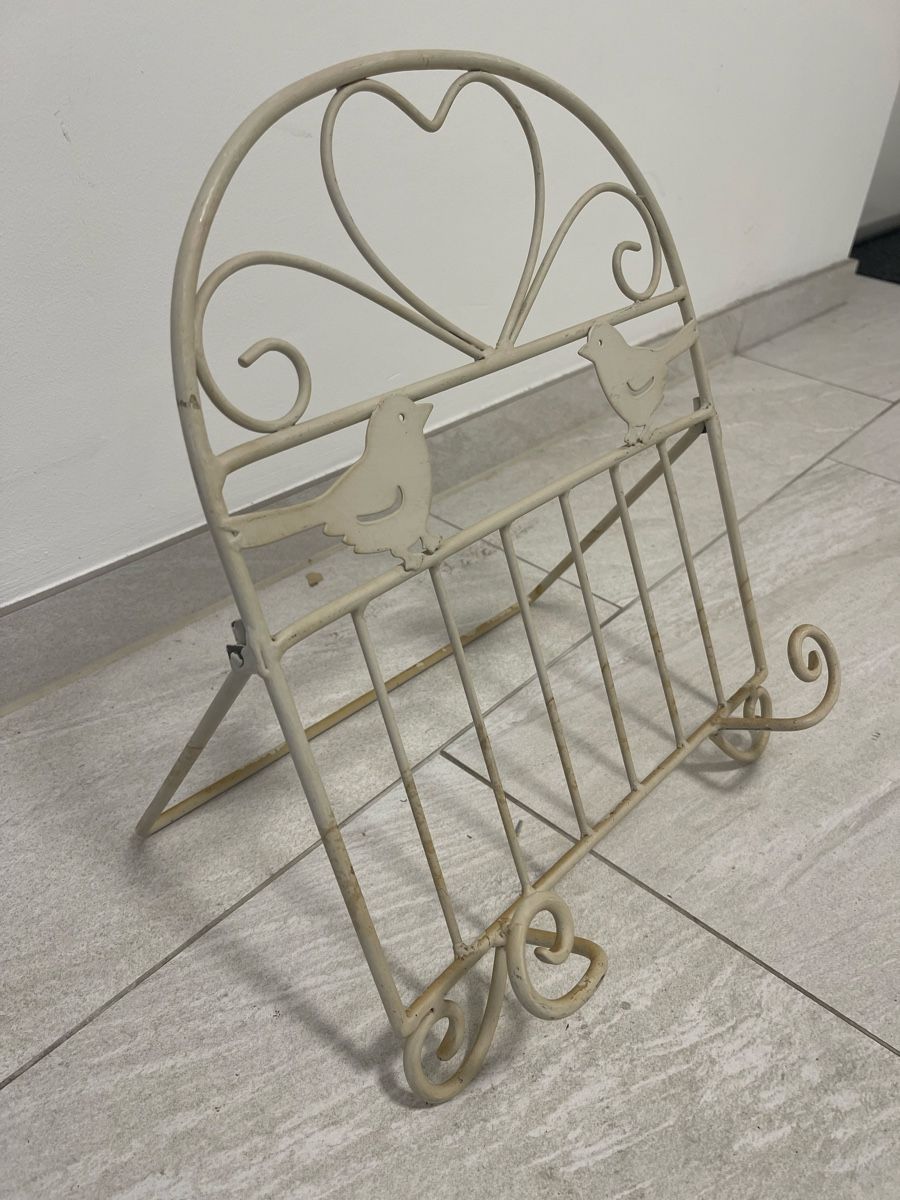 Altro in Decorazioni & Accessori: Buchständer, Zeitungsständer antik – Usato da Basel venduto da mariablanka 1