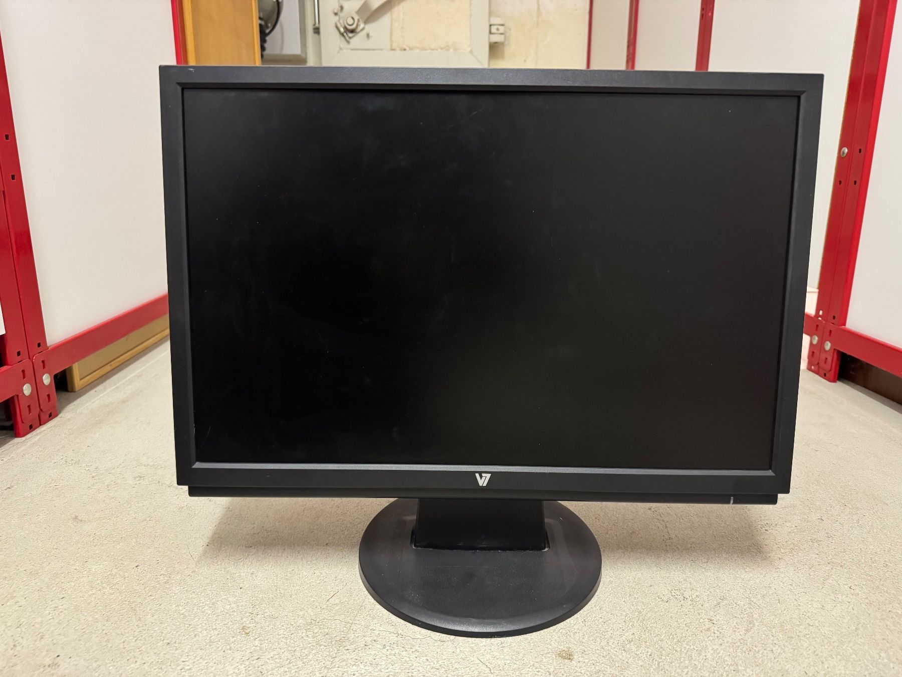 Ecrans: Monitor V7 D22W11 22 pollici – D'occasion à Ascona par yul_7z9w