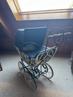 Antiker Puppenwagen