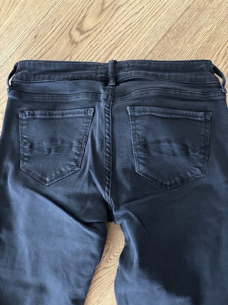 Abercrombie Jeans: Abercrombie & Fitch Jeans schwarz – Usato da Buttisholz venduto da Melsan 2