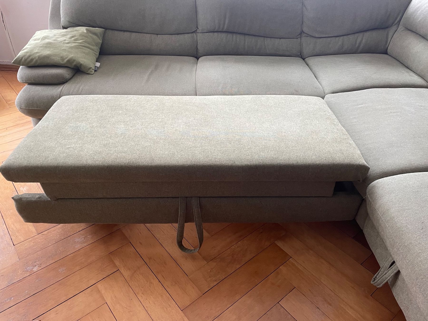 Divani: Ausziebares Ecksofa mit Stauraum – Usato da Hüttwilen venduto da HappyMen 3