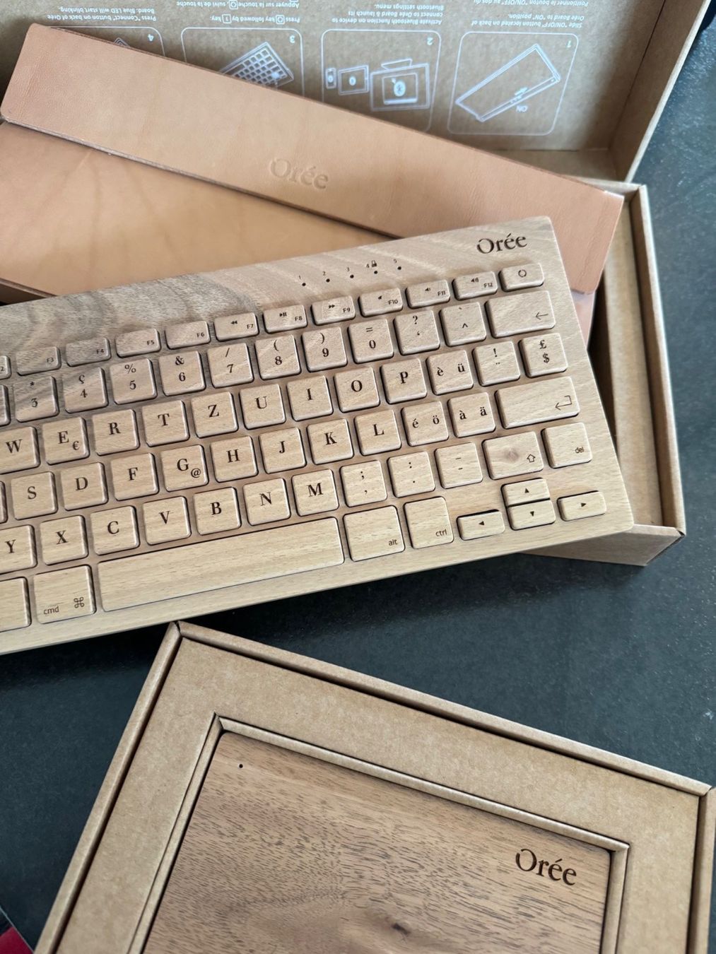 Tastiere: Tastatur(en) / Trackpad - Orée – Nuovo e nell'imballaggio originale da Pfäffikon SZ venduto da angelica_sauter 1