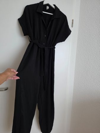 Elegante schwarze Jumpsuit-Latzhose Gr. M,