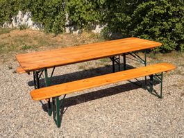 6 Festbankgarnituren – Tische 220 × 80 cm
